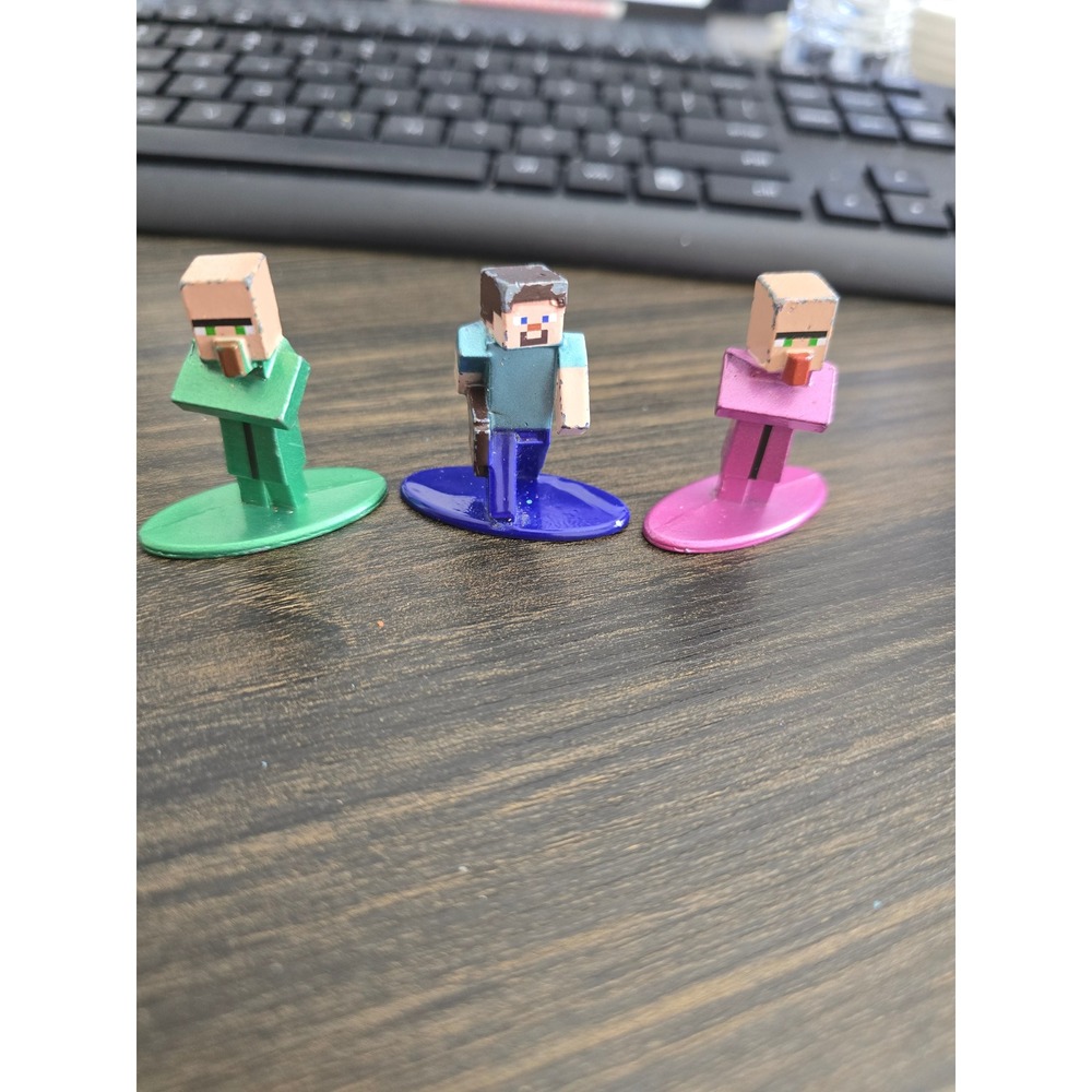 Jada Toys Minecraft Nano Metalfigs Steve and Villagers Die-Cast Figures Lot of 3